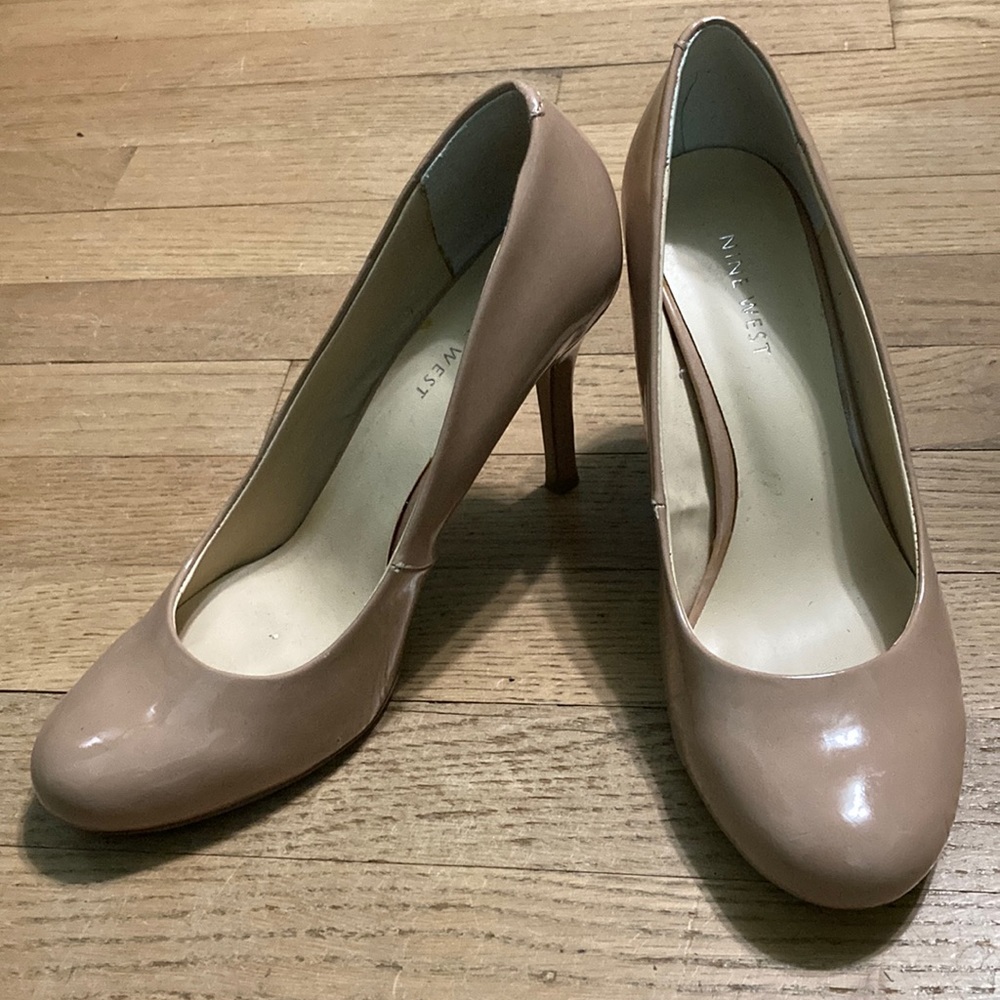 Nine West Nude Neutral High Heeled Pumps